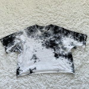Tie-dye crop top